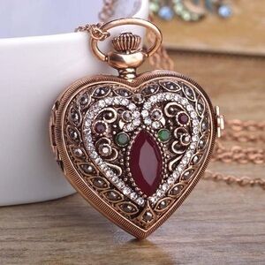 Sarah Coventry heart shaped watch pendant necklace New Battery
